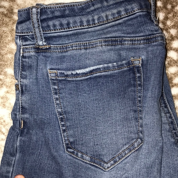 Cute Ripped Jeans ! - Picture 6 of 7